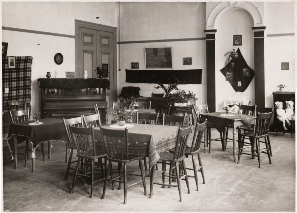 Stadhouderskade, 1934, meisjeszaal
