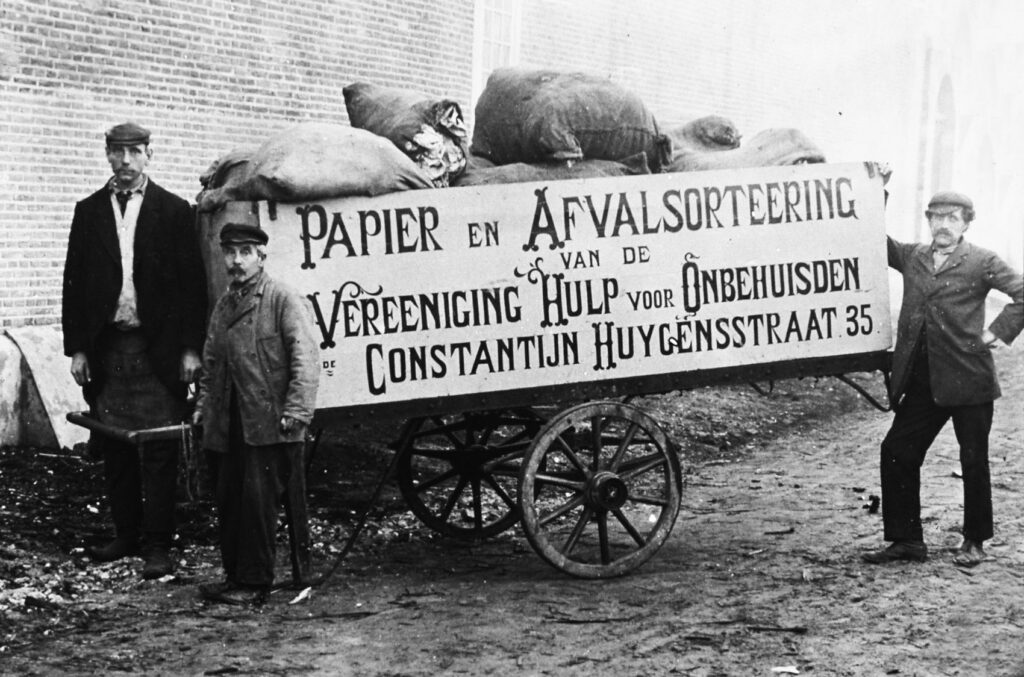 Papier- en afvalsortering, Hulp voor Onbehuisden, 1907