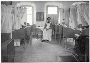 Babyafdeling van Hulp voor Onbehuisden in het Oud Buitengasthuis in 1908